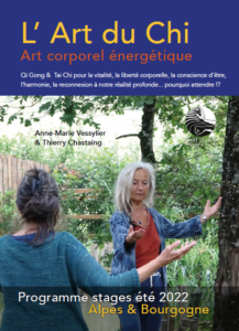 Présentation de la brochure Art du Chi Bourgogne été 2022